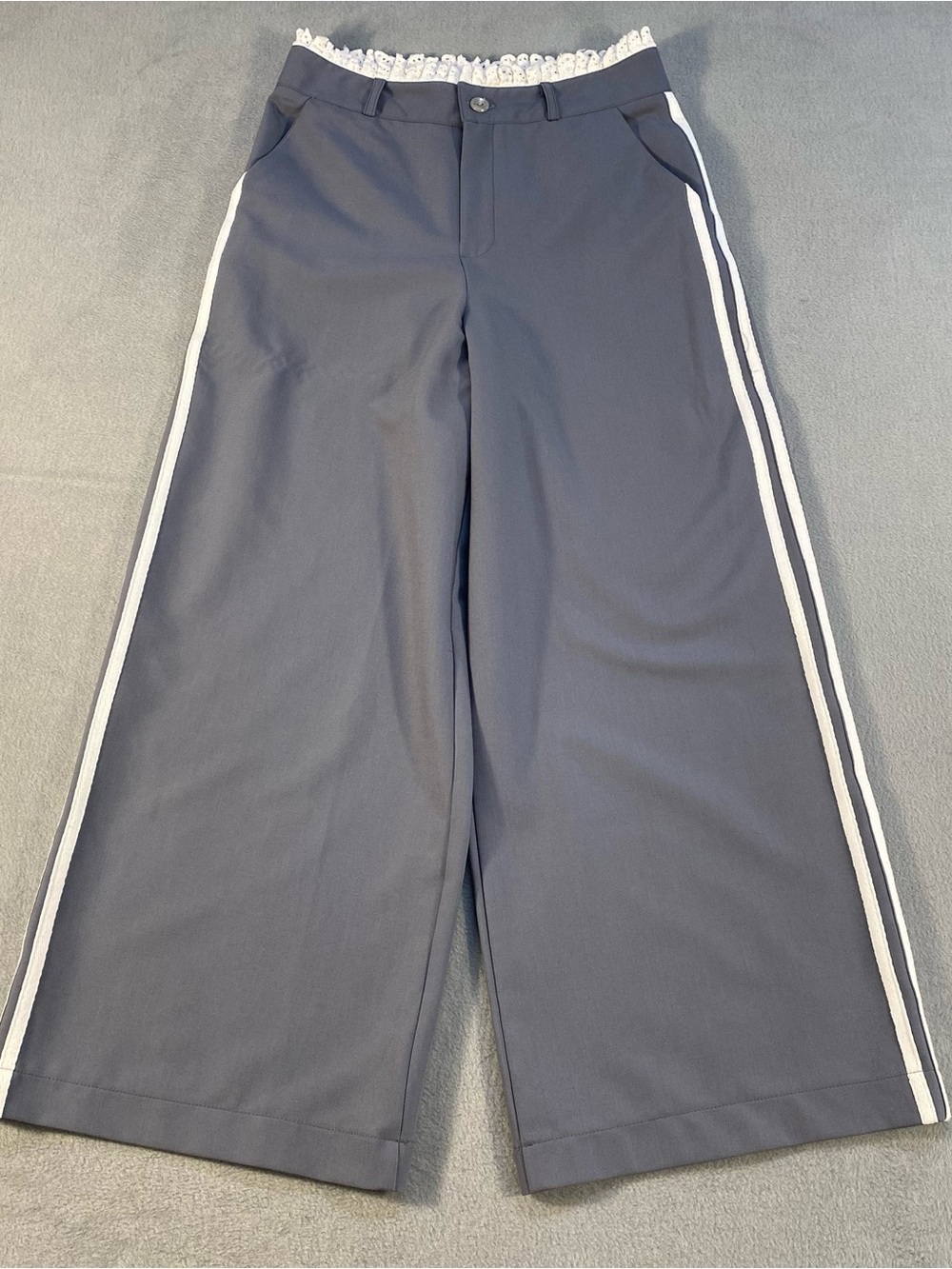 Cazi women’s Gray Wide-Leg Pants with Side Stripes & lace at waist, size S